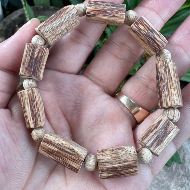 Vòng thô trầm hương tự nhiên thơm ngọt sâu